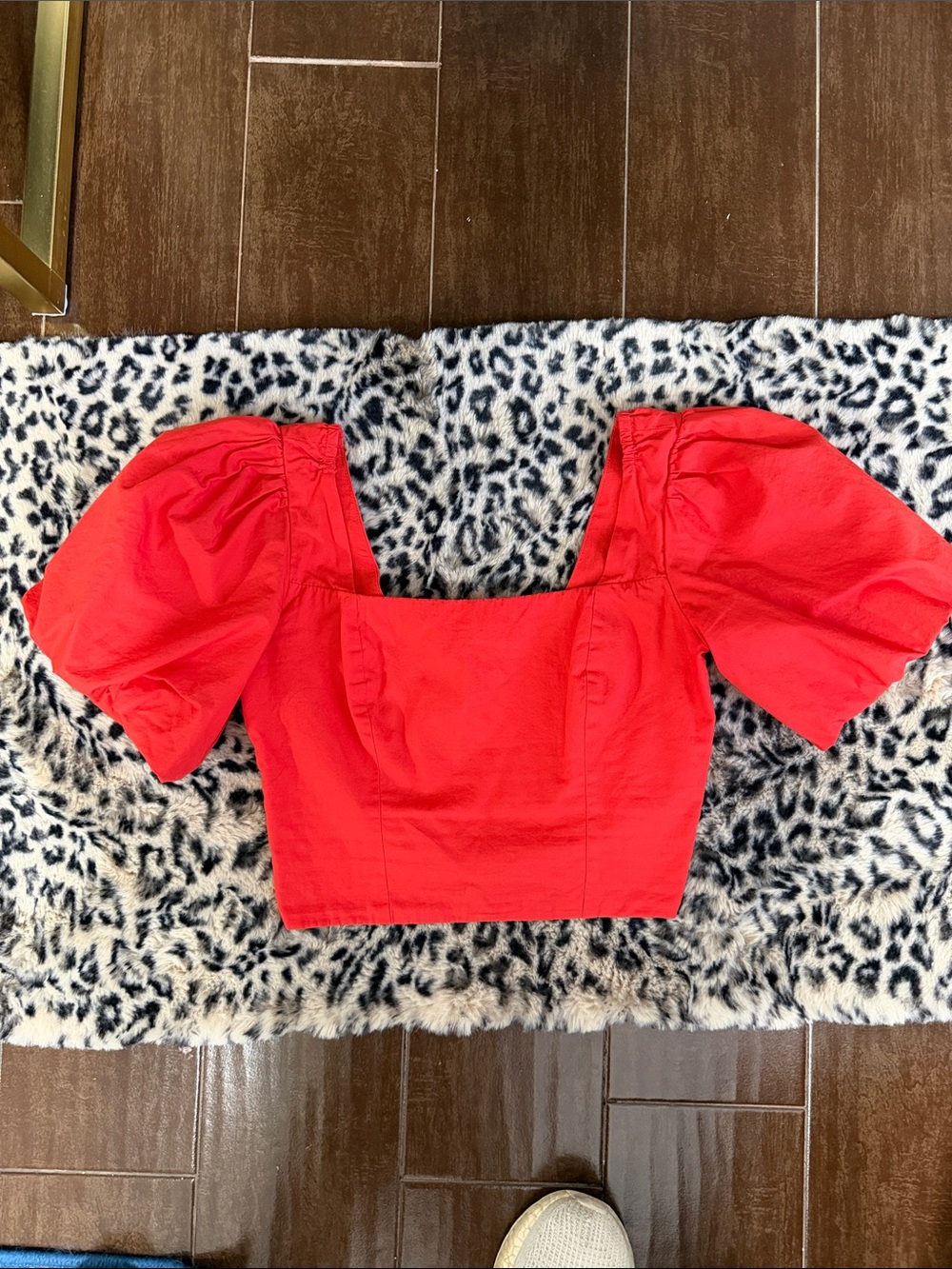 Gianni Bini XS Red Puff-Sleeve Square-Neck Crop Top